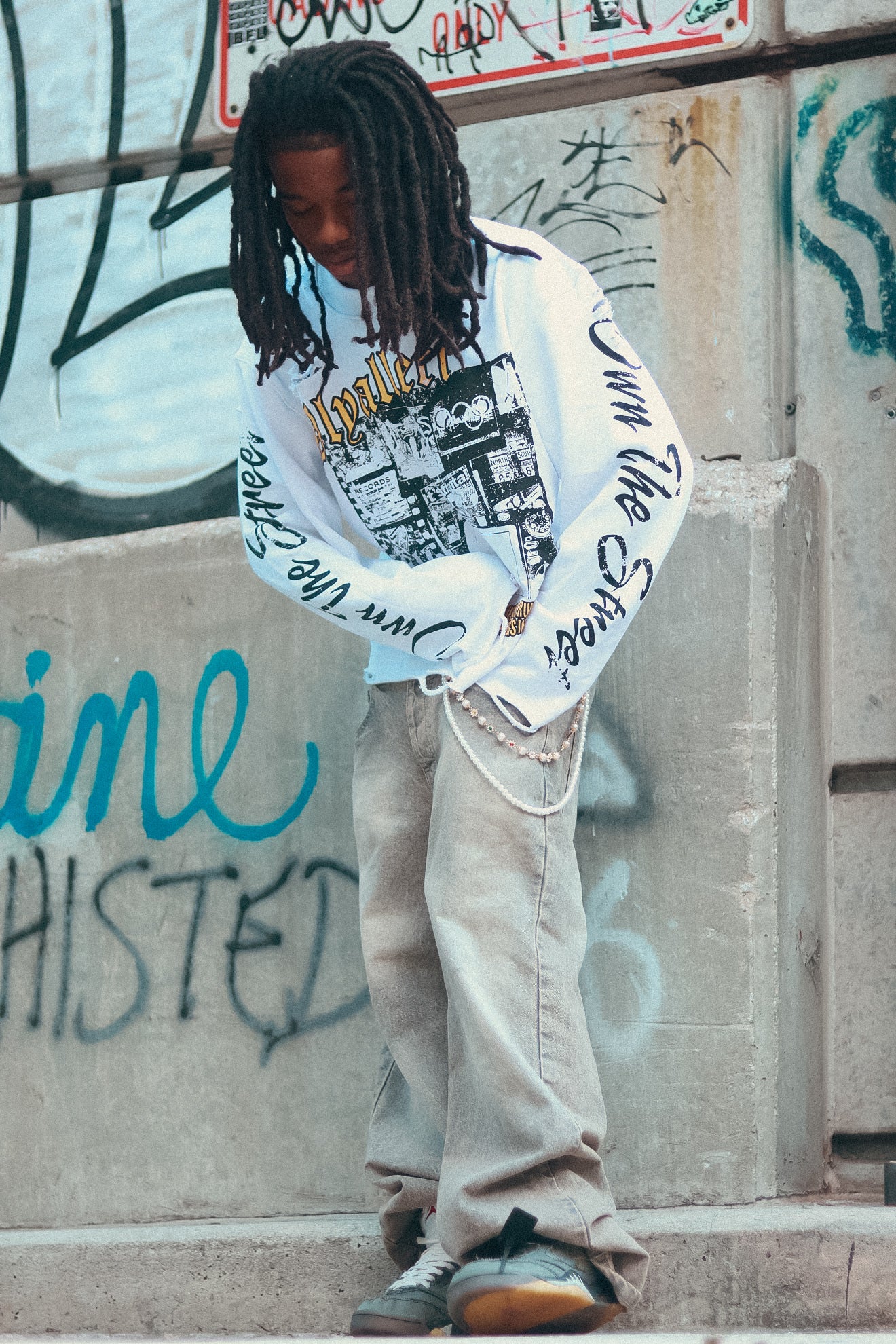 White Own The Streets Longsleeve