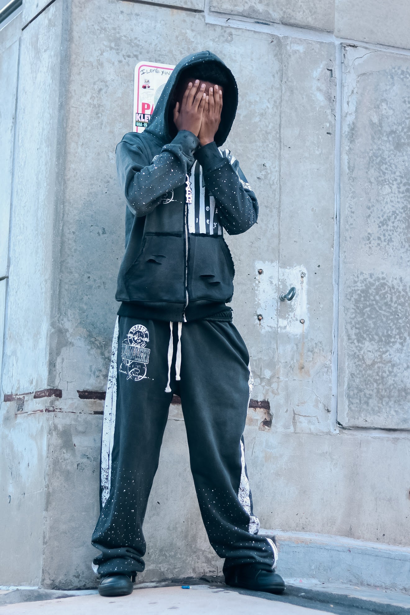 Black Cold Stones Pants